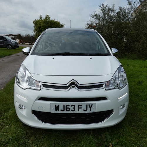 8 - Citroen C3 Selection Special Ed. 1.2VTI 5 dr hatchback White, reg: WJ63 FJY, 1st reg 28/09/2013, 5 s... 