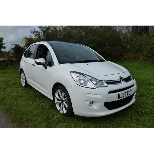 8 - Citroen C3 Selection Special Ed. 1.2VTI 5 dr hatchback White, reg: WJ63 FJY, 1st reg 28/09/2013, 5 s... 