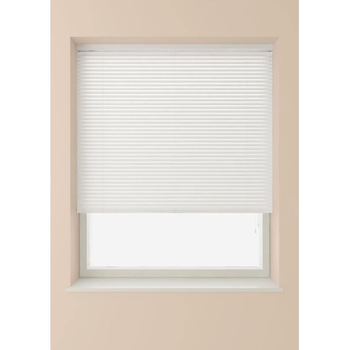 173 - 1 x blackout Venetian blind approx 90cm wide RRP £27