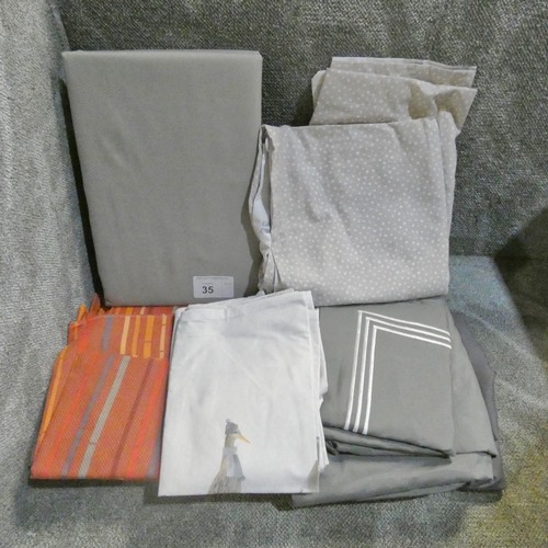 35 - 5 x various size duvet covers - Details as per the photograph