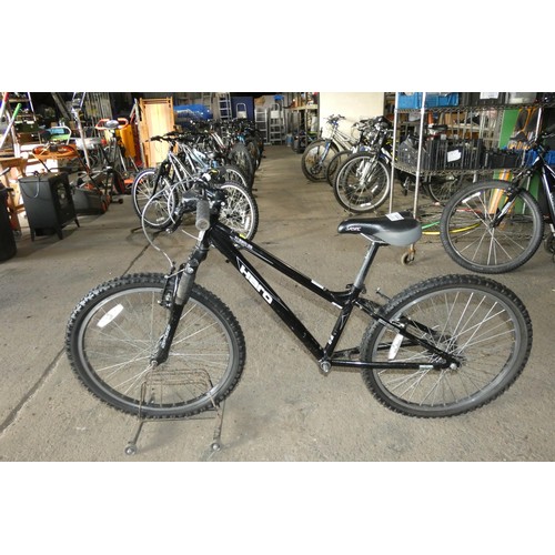 2111 - 1 x Haro Flightline child's mountain bike - 24 inch. Please note that no crank, chain or pedals are ... 