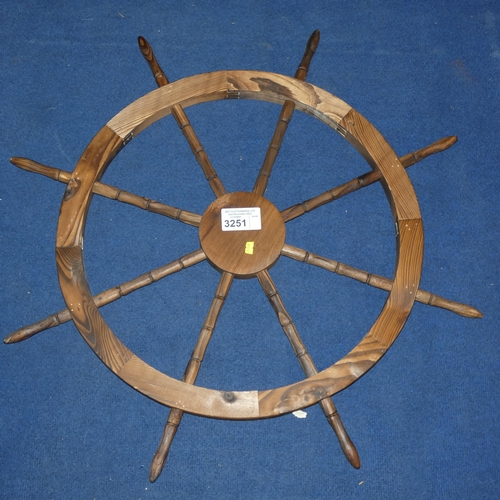 3251 - A replica ships wheel