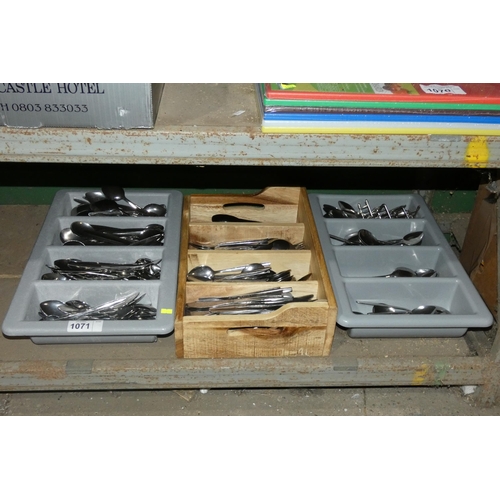 1071 - 3 boxes containing a quantity of various cutlery , mainly spoons