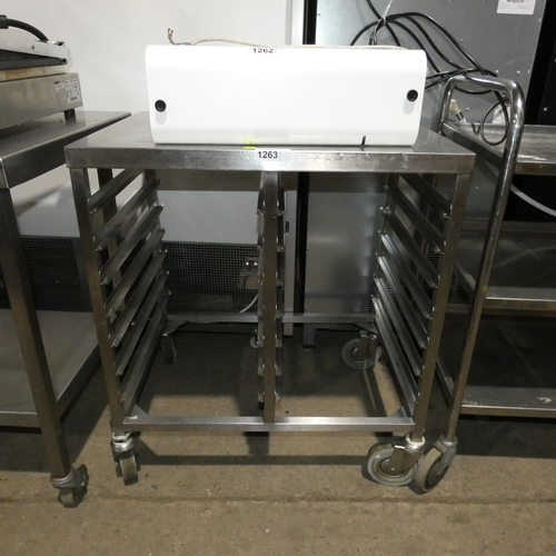 1263 - A commercial stainless steel mobile tray rack (14 grid)