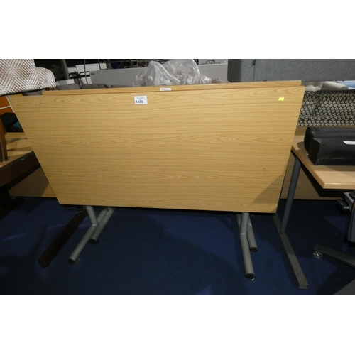 1455 - A metal framed tip top folding wood effect office table approx 150x75cm