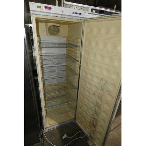 1244 - WITHDRAWN - A commercial upright fridge by Liebherr type Profi Line - trade -