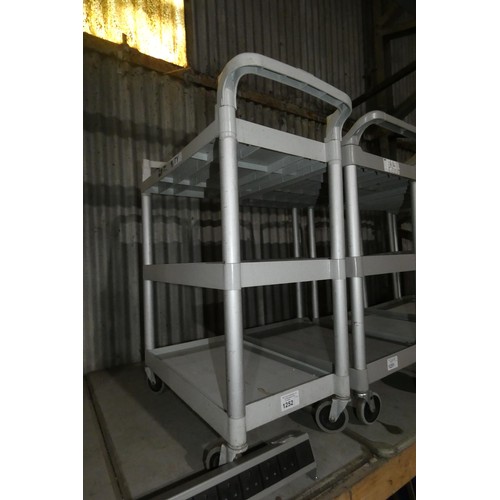 1252 - A grey 3 tier plastic catering type trolley