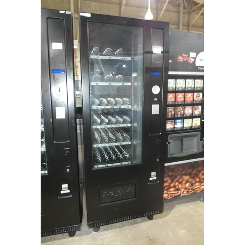 1279 - A black vending machine for confectionery by Vendo type SVE-HS5-GSnack - trade