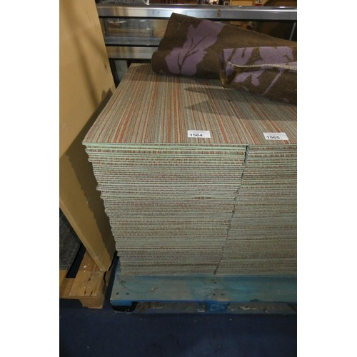 1564 - A quantity of approx 100 x Shaw Ecologix orange striped patterned carpet tiles each approx 46 x 91.5... 