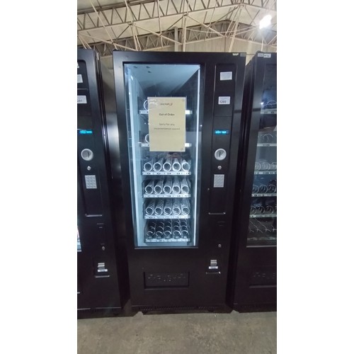 1280 - A black vending machine for confectionery by Vendo type SVE-HS5-GSnack - trade