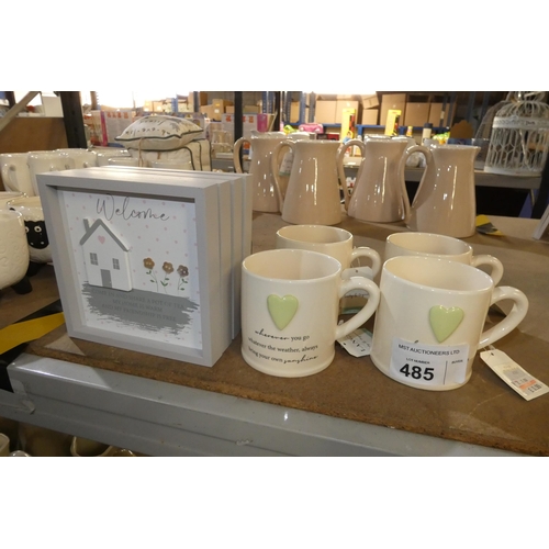 485 - 4 x wooden signs and 4 x mugs