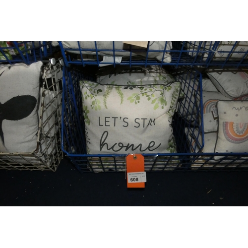 608 - 4 x scatter cushions, 