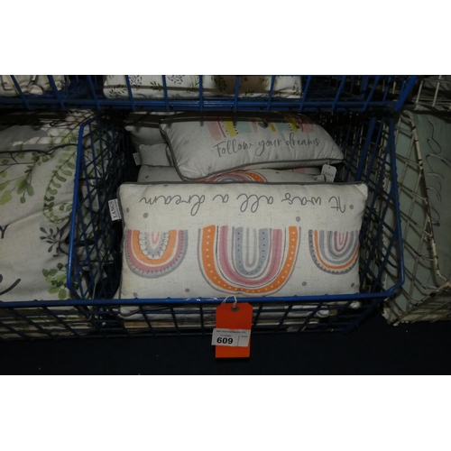 609 - 16 x scatter cushions, rainbows