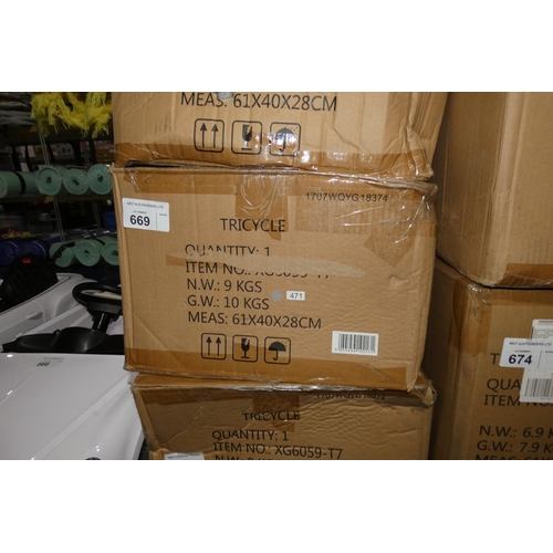 669 - 1 x Ricco tricycle type XG6059-T7. Boxed and requires assembly