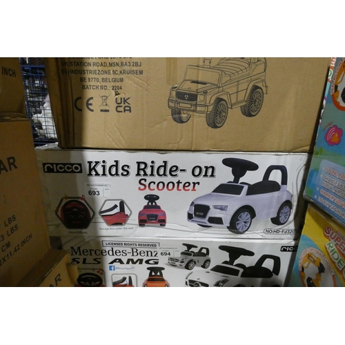 693 - 1 x Ricco Audi  push along ride on toy car. Boxed and requires assembly - Colour is white