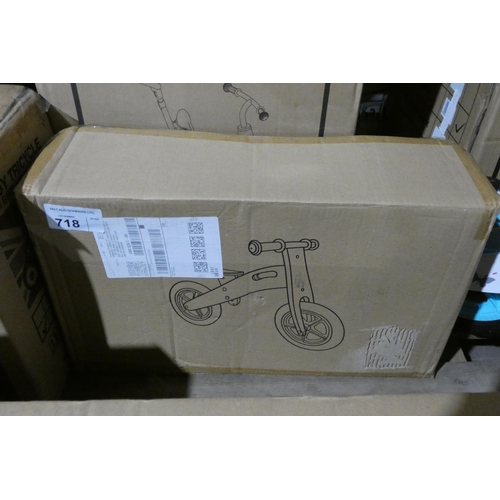 718 - 1 x Ricco Haptoo balance bike. Boxed and requires assembly - Colour is red