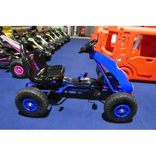 866 - 1 x Top Racer 64 pedal go kart - blue metal with faux head lights and grille on front