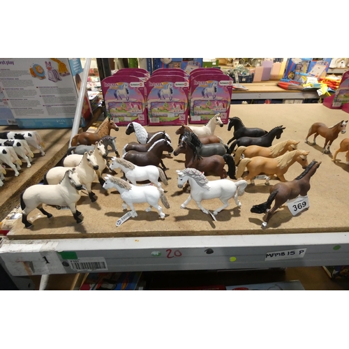 369 - 20 x various horse figures by Schleich