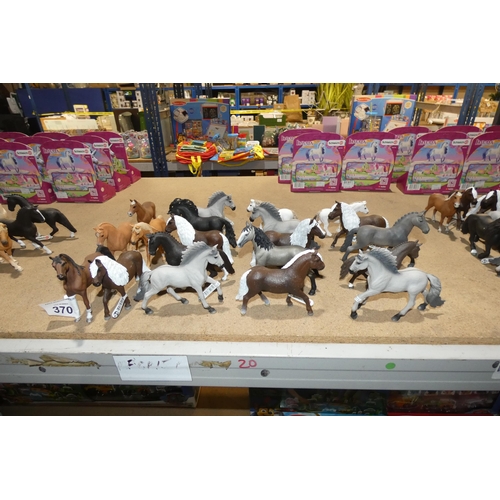 370 - 20 x various horse figures by Schleich