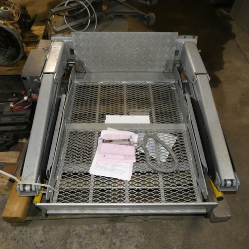 5065 - A 12v Linear wheelchair tail lift measuring approx 120 x 34 x 122 high, comes with controller and a ... 