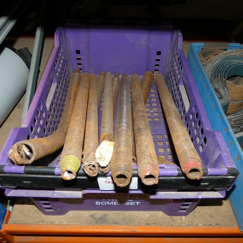 5182 - A quantity of various internal pipe bending springs. Please note that the plastic crate is not inclu... 