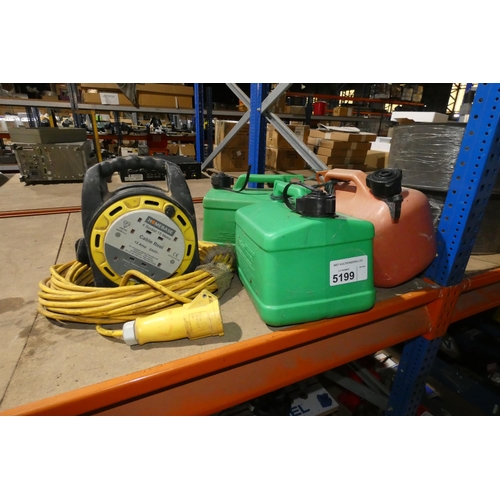 5199 - 3 x plastic fuel cans and 2 x extension leads