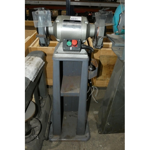 5331 - 1 x Draper GHD200 grinder on a stand 240v