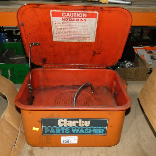 5391 - 1 x Clarke small bench top parts washer