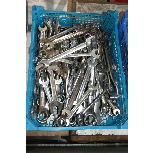 5082 - 1 box containing a quantity of various spanners