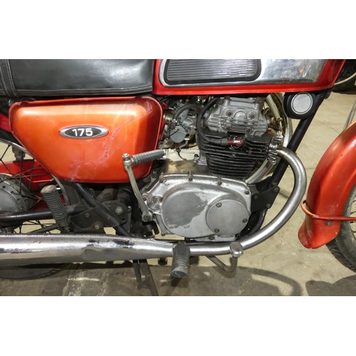 36 - Honda 175 -174cc

V5 present, 1 Key and does not run,

Registration number: XWC 508S,
Odometer Readi... 