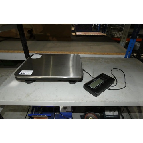 5580 - A set of Oypla digital scales to weigh 150/300kg. Please note that no power supply is included