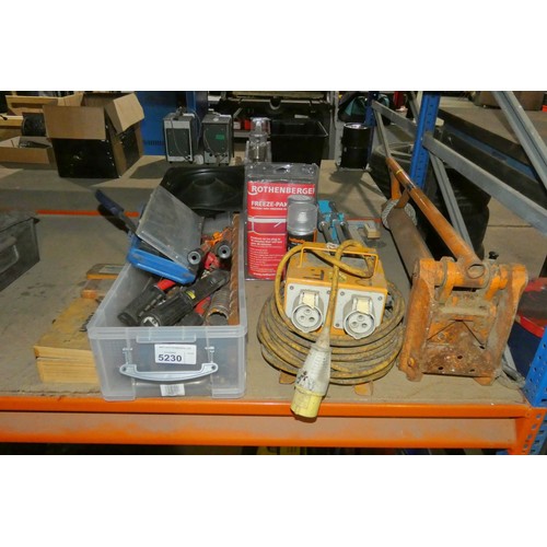 5230 - A quantity of various tools including a Dexion type angle iron shear, letter / number stamp sets, a ... 