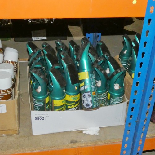 5502 - 1 box containing a quantity of Turtle Wax wheel clean in 400ml cans