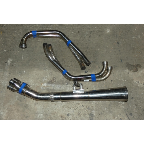 116 - 1 x Honda CB 750 exhaust system 4 in to 1