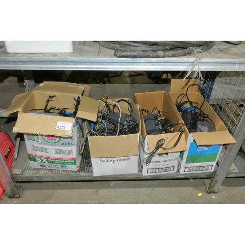 5561 - A quantity of Convadis vehicle tracker type units. Contents of 1 shelf