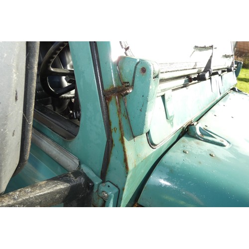7 - Land Rover 90 Defender Hard top 1985. Reg.No. C626 XFX. 14/10/1985, Petrol  2286cc. The vehicle is a... 