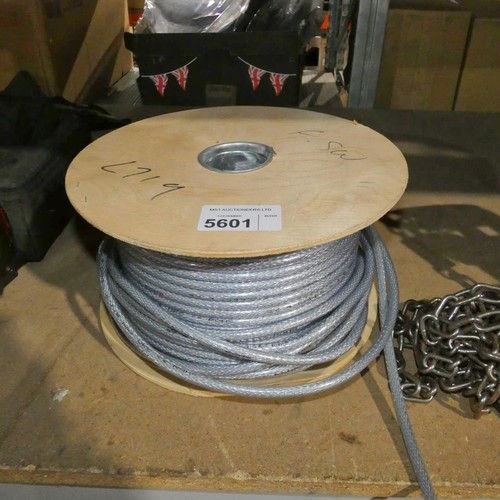 5601 - A part reel of 4 core electric cable