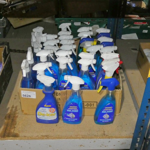 5626 - 1 box containing a quantity of de-icer in trigger bottles