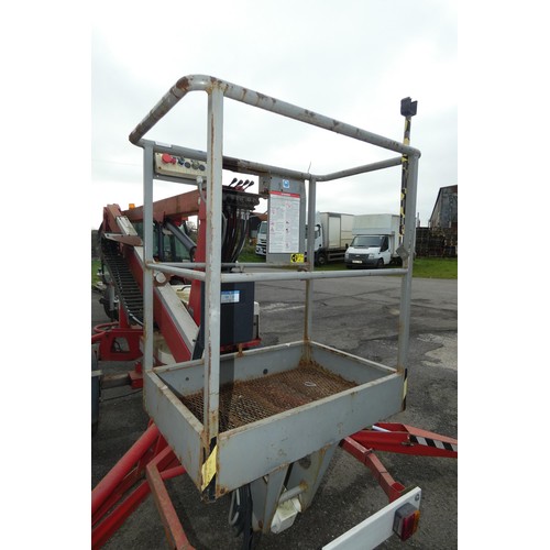 5965 - A tow behind access platform by Nifty Lift Ltd model 120 TE YOM 2005, red painted, unladen weight 13... 