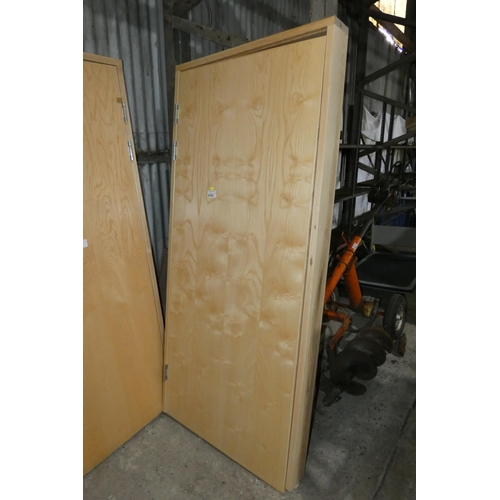 5755 - 1 x office interior door (fire door?) supplied with a three part frame. Door measures approx 89.5cm ... 