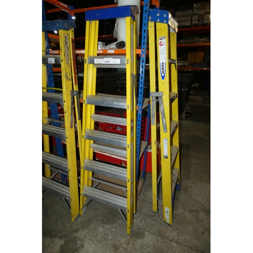 5799 - 1 x Youngman yellow fibre glass /aluminium step ladder