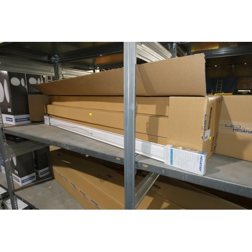 5843 - 1 box containing 18 x Megaman Tono integrated LED batten lights 1500mm