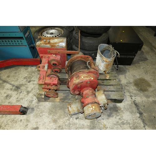 5935 - 1 x Matteson 1 ton winch for a overhead gantry 3ph (winch only, no gantry included)