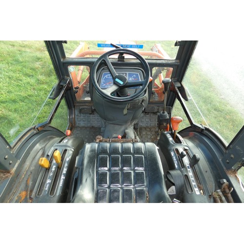 5961 - 1 x Kubota B2400 garden tractor, hour meter reads 2479 hours, shows registration number V 551 EHW . ... 