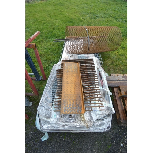 6007 - A quantity of various metal grates, not practical to list in detail so please view or see photograph... 