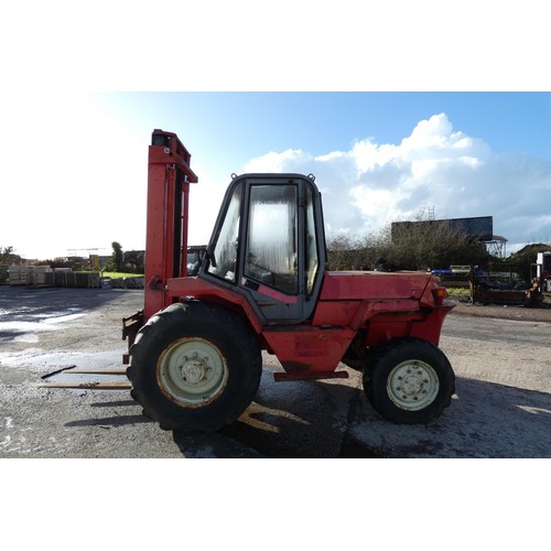 5991 - Manitou M4260P 4 Wheel Drive
V5 present, 1 key, starts, runs and drives,
Registration number: Q79 AC... 