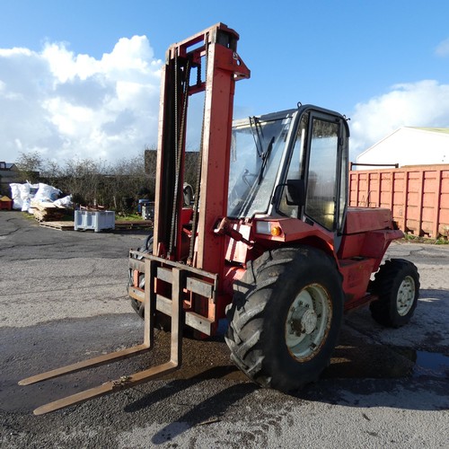 5991 - Manitou M4260P 4 Wheel Drive
V5 present, 1 key, starts, runs and drives,
Registration number: Q79 AC... 