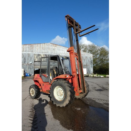 5991 - Manitou M4260P 4 Wheel Drive
V5 present, 1 key, starts, runs and drives,
Registration number: Q79 AC... 