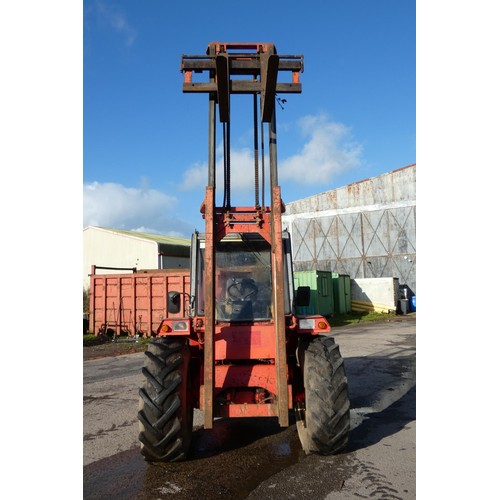 5991 - Manitou M4260P 4 Wheel Drive
V5 present, 1 key, starts, runs and drives,
Registration number: Q79 AC... 