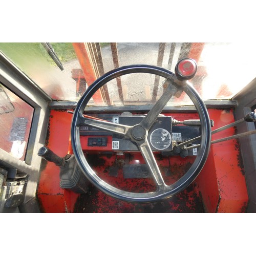 5991 - Manitou M4260P 4 Wheel Drive
V5 present, 1 key, starts, runs and drives,
Registration number: Q79 AC... 